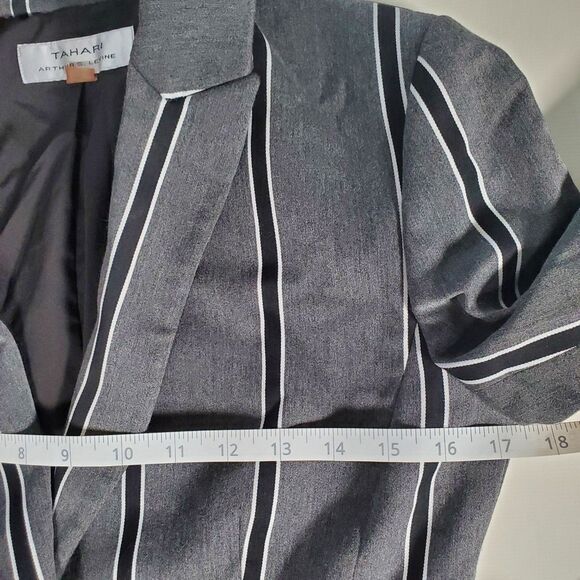 Tahari Women’s Blazer Jacket Size 2 Gray Black White Stripe Lined Fitted Classic - Picture 11 of 14